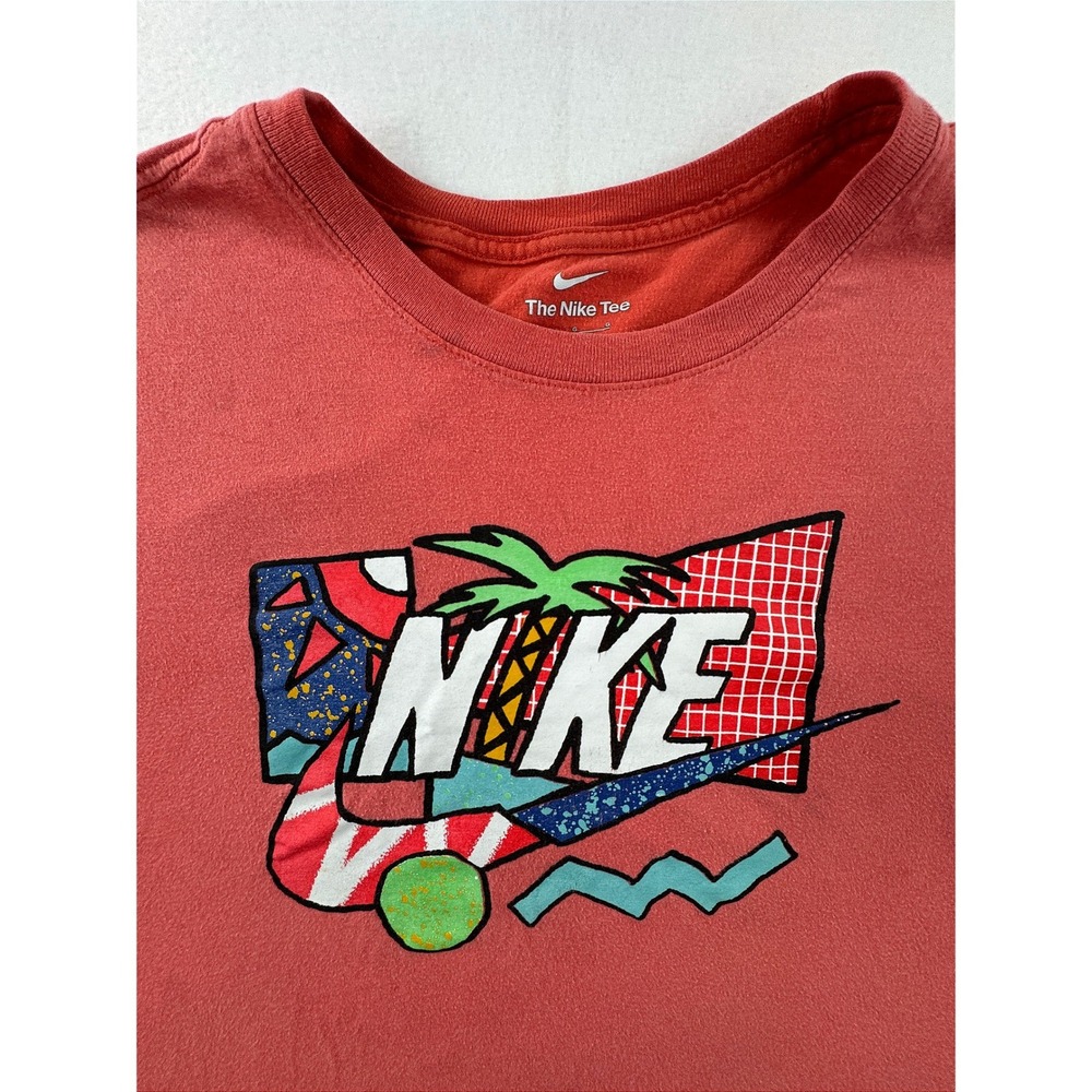 Nike Graphic Tee Mens Large Red Short Sleeve Palm Tree Retro 80s T-Shirt L